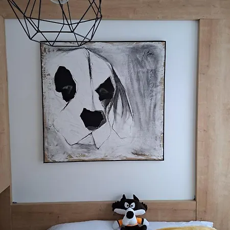 Lenka Mont